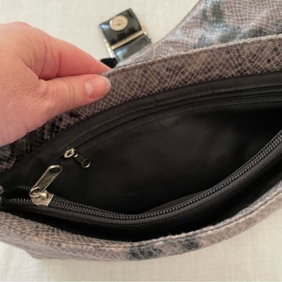 Faux Snakeskin Shoulder Bag Gray Black Patent Buckle Flap Y2K Style - Picture 7 of 13